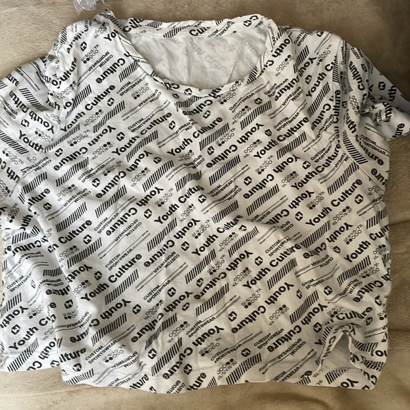 White and black Crop top - Picture 3 of 3